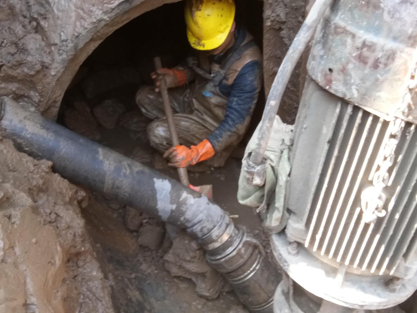 文罗镇管道清淤